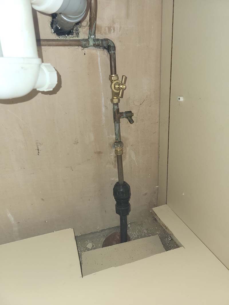 Under sink water pipe